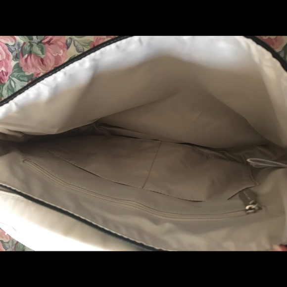 Purse. - Picture 3 of 7